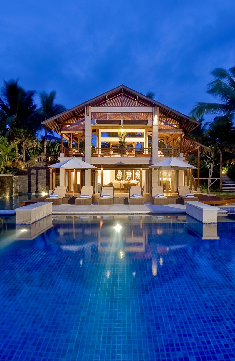 Bali Villa Semarapura Main living area at night.jpg