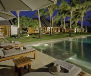 Bali Villa The Istana Istana nightover pool