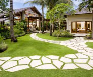 Bali Villa Semarapura Garden path.jpg