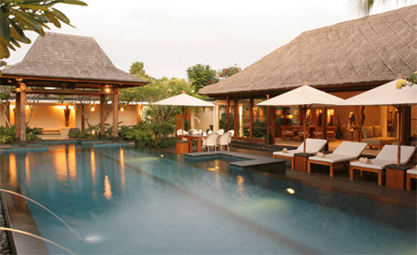 Bali Villa Ramadewa View across pool