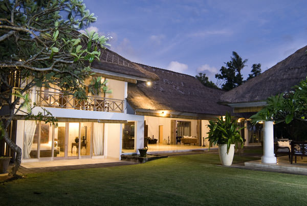 Bali Villa Atas Ombak Beach front bali villa