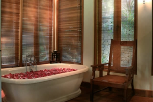 Bali Villa Des Indes Bathtub