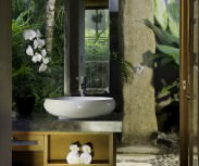 Bali Villa Puri Bawana Master vanity.jpg