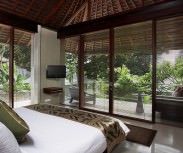 Villa Tukad Pangi upper pool side guest suite 