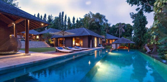 Bedrooms and Pool at Night